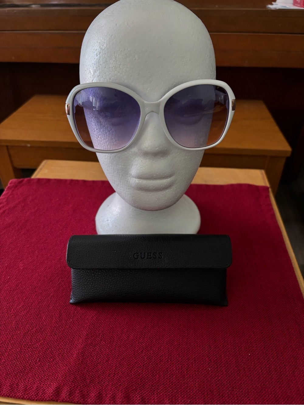 Guess Oversized White Sunglasses with Purple Gradient Lenses with Case